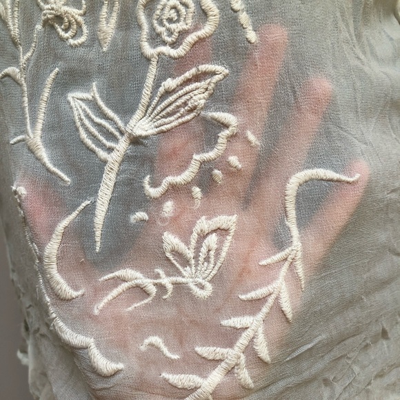 DKNY SHEER SILK TOP - Picture 8 of 8